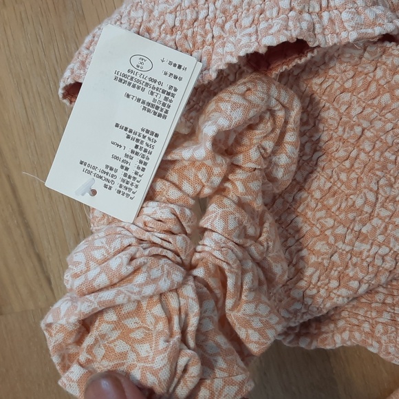 Abercrombie & Fitch women smock top size XS NWT - Picture 3 of 9